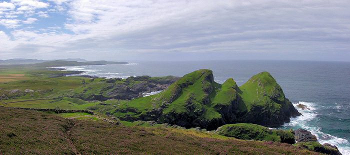Picture of the view over Dùn Bheolain