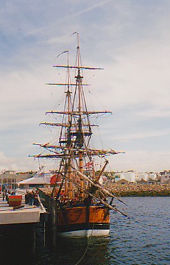 Picture of the tall ship Endeavour