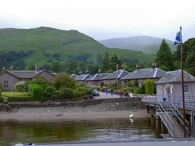 Picture of the pretty village of Luss on the western bank of Loch Lomond