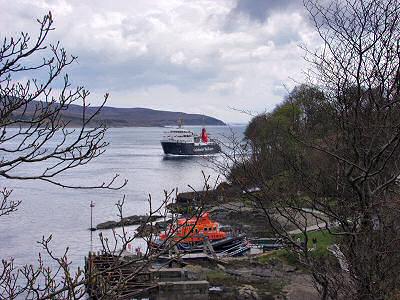 Picture of the ferry coming in