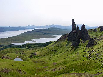 Picture of a view over the Old Man of Storr