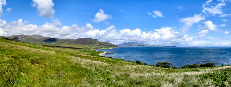 Picture of a panoramic view over the bay with Proaig