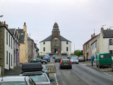 Picture of the round church in Bowmore