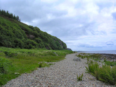 Picture of the rocky beach leading to Kings Cave