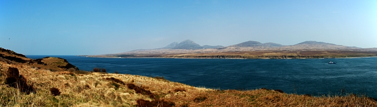 Picture of a view over the Sound of Islay to Jura