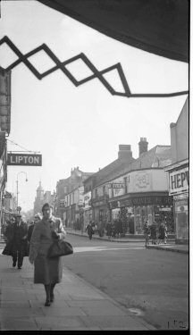 Picture of Bridge Street, Swindon, in the 1940s